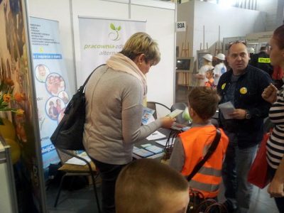 targi-edukacyjne-03-2016-pracownia-uwolnijc-cialo-krzysztof-wadelski-2